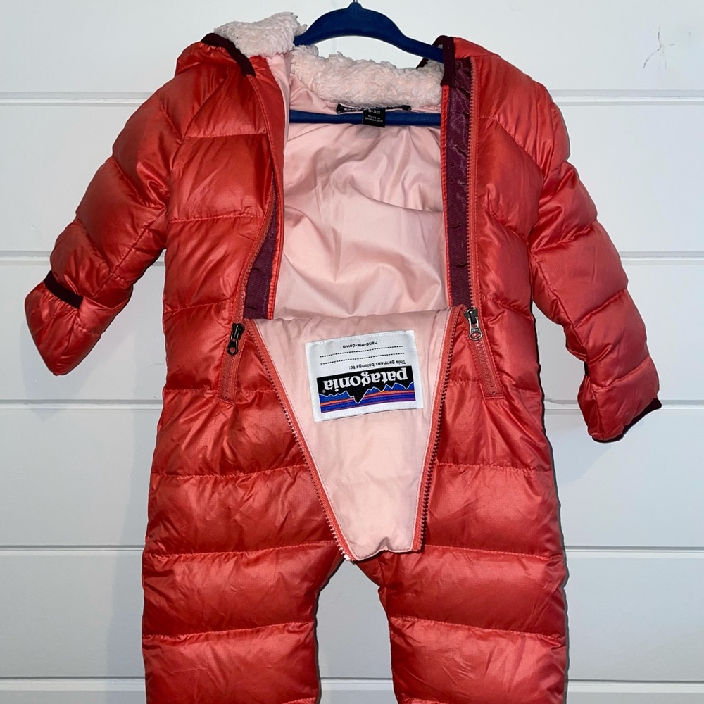 Patagonia infant hi-loft down snow suit
